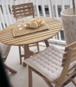 Classic wooden chair – Image 2